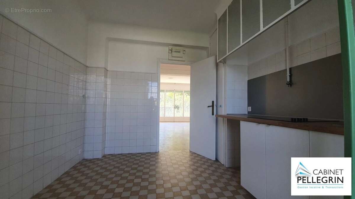 Appartement à MARSEILLE-8E