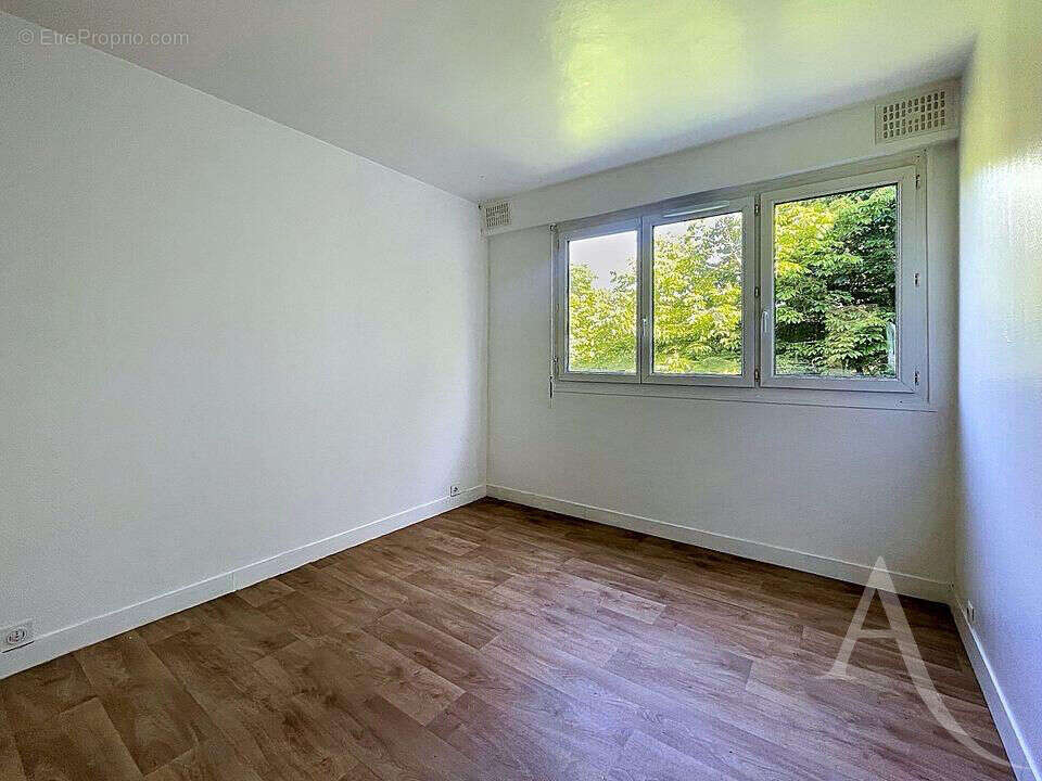 Appartement F4 avec balcon, 3 chambres et DPE C à Aubergenville - photo 9