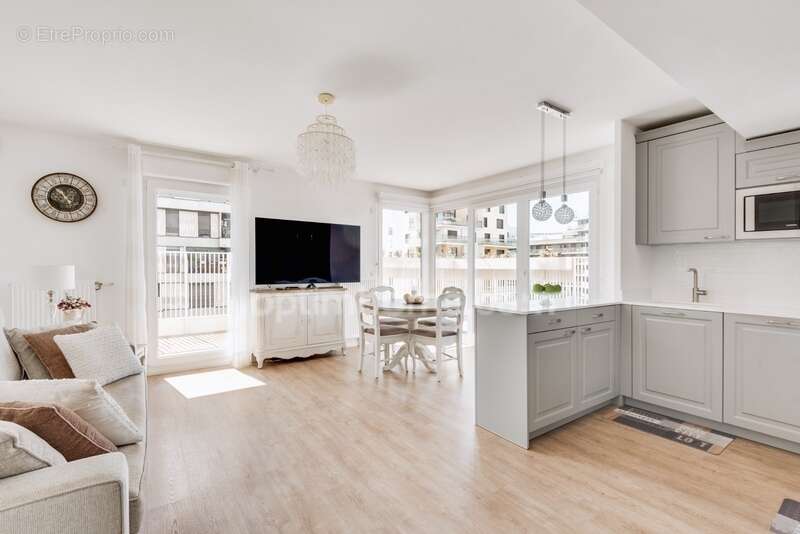 Appartement à GENNEVILLIERS