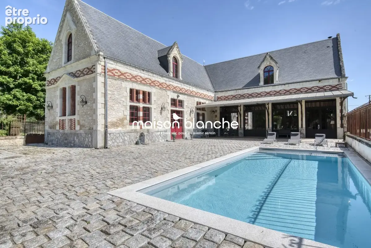 Maison 381 m² à Angers  - photo 3