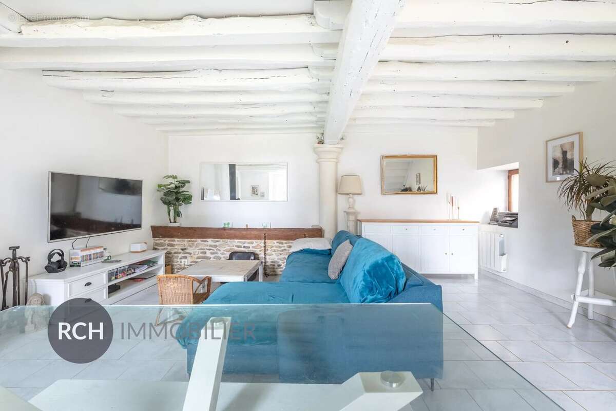 Maison à BAZAINVILLE