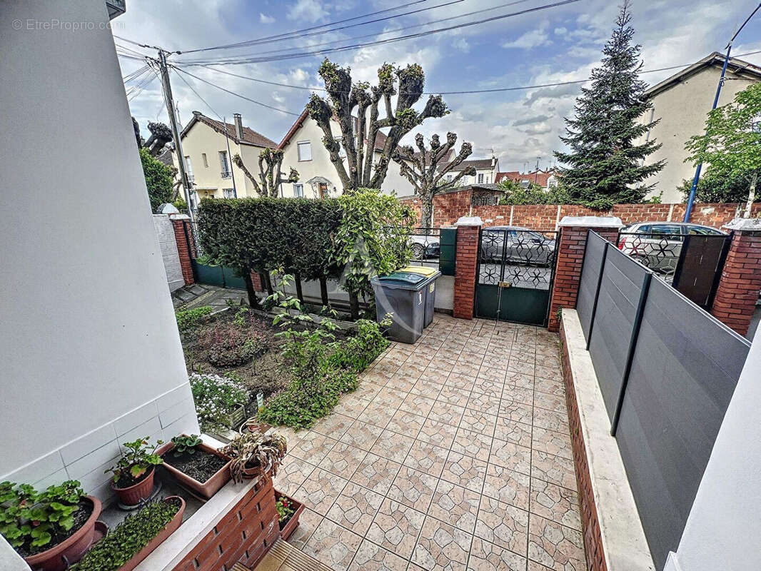 Maison à DRANCY
