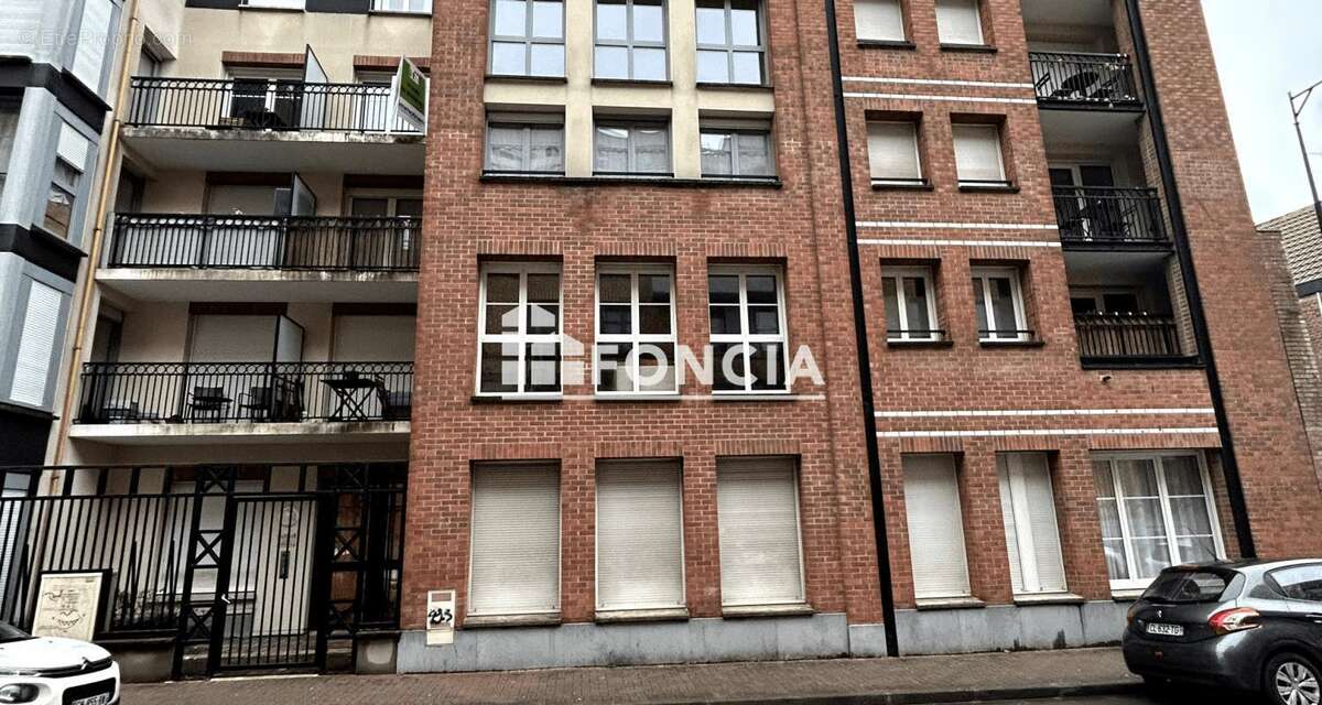 Vieux Lille, rue Maracci : beau type 2 - photo 5