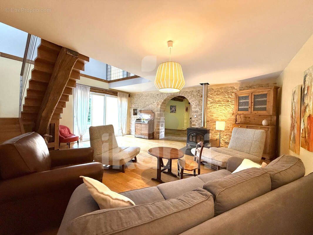 Maison à CURLEY