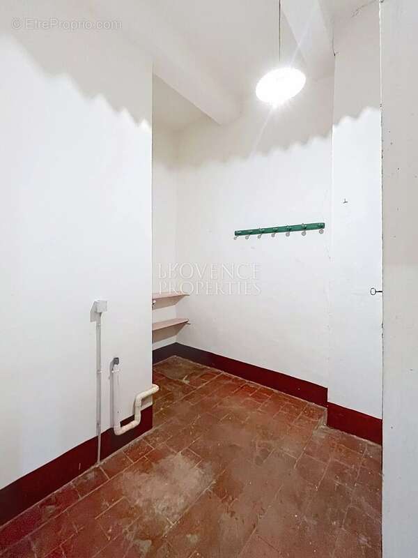 Appartement à COTIGNAC