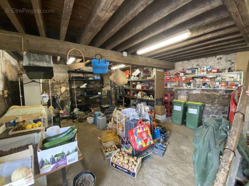 Maison à CRESPIERES