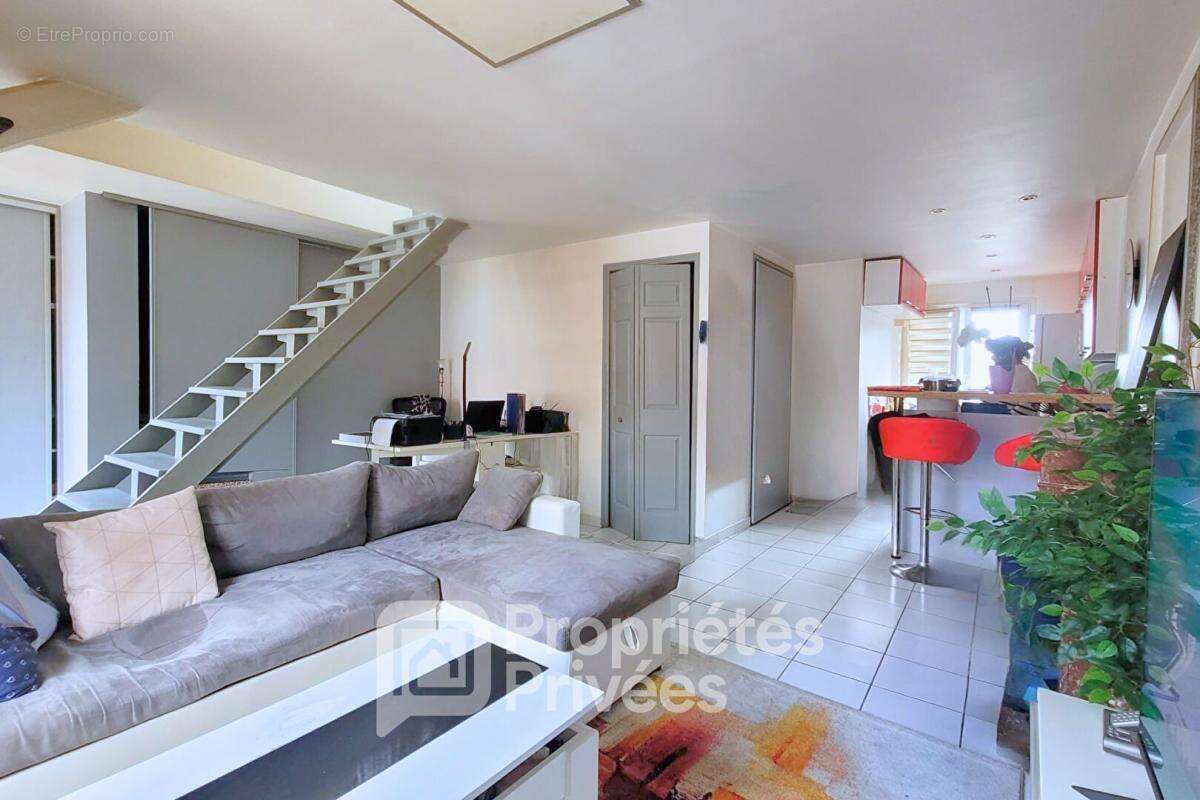 Appartement à ARPAJON