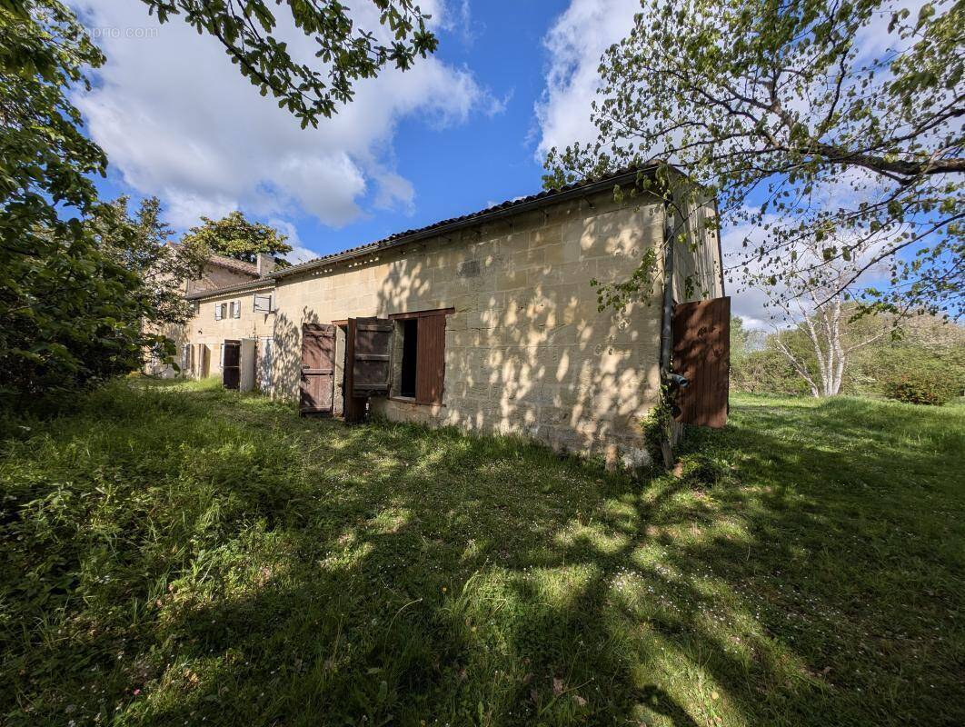 Maison à ARVEYRES
