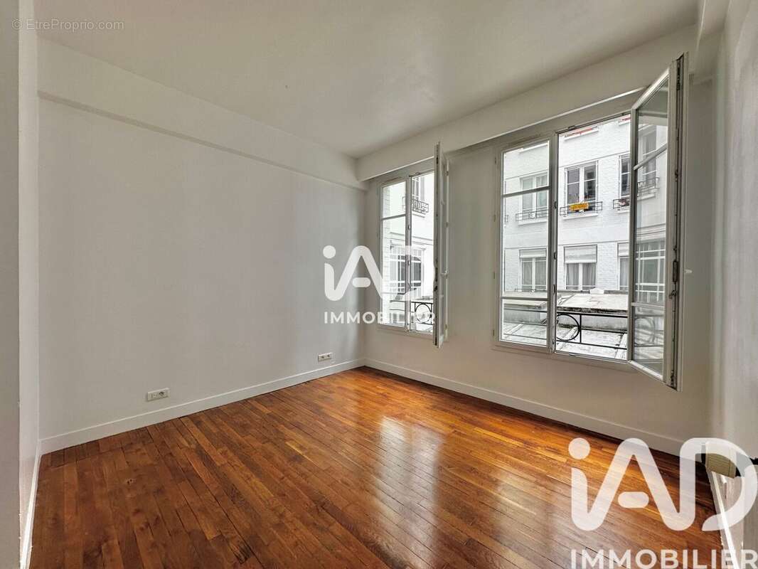 Photo 4 - Appartement à PARIS-10E