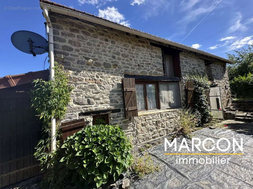 Appartement à VAREILLES