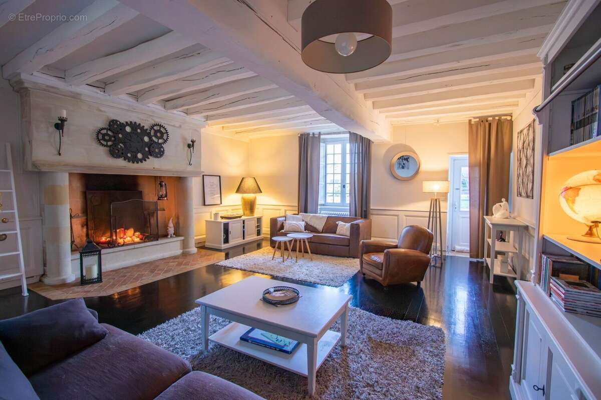 Maison à BRISSAC-QUINCE