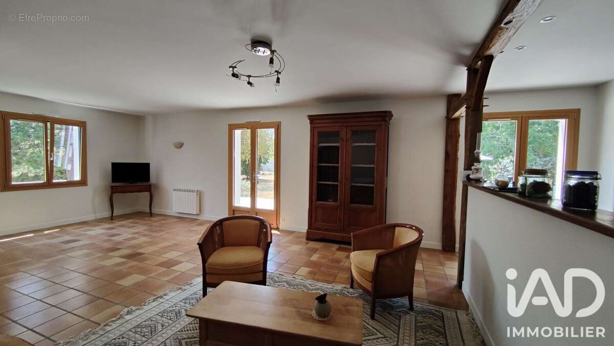 Maison 98 m² à Talmont-Saint-Hilaire  - photo 9