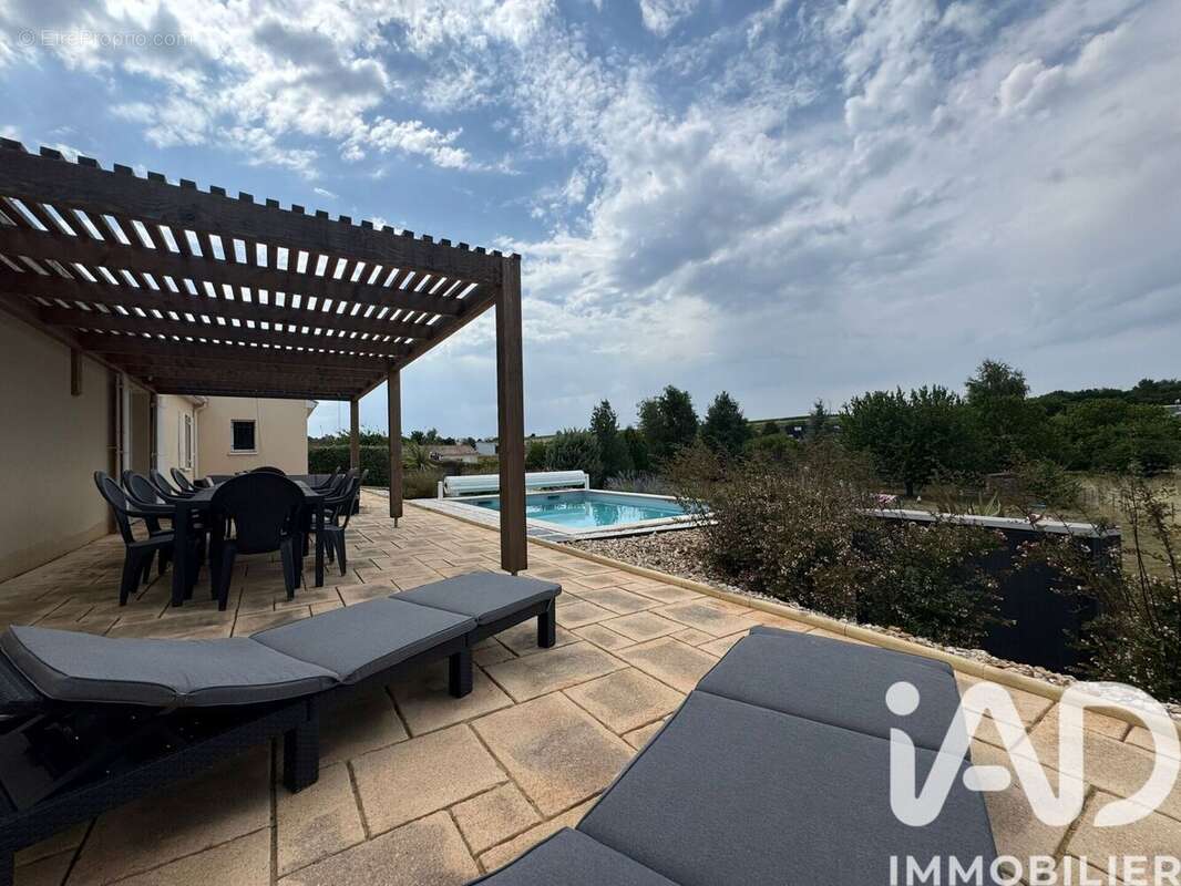 Photo 3 - Maison à CHATEAUNEUF-SUR-CHARENTE