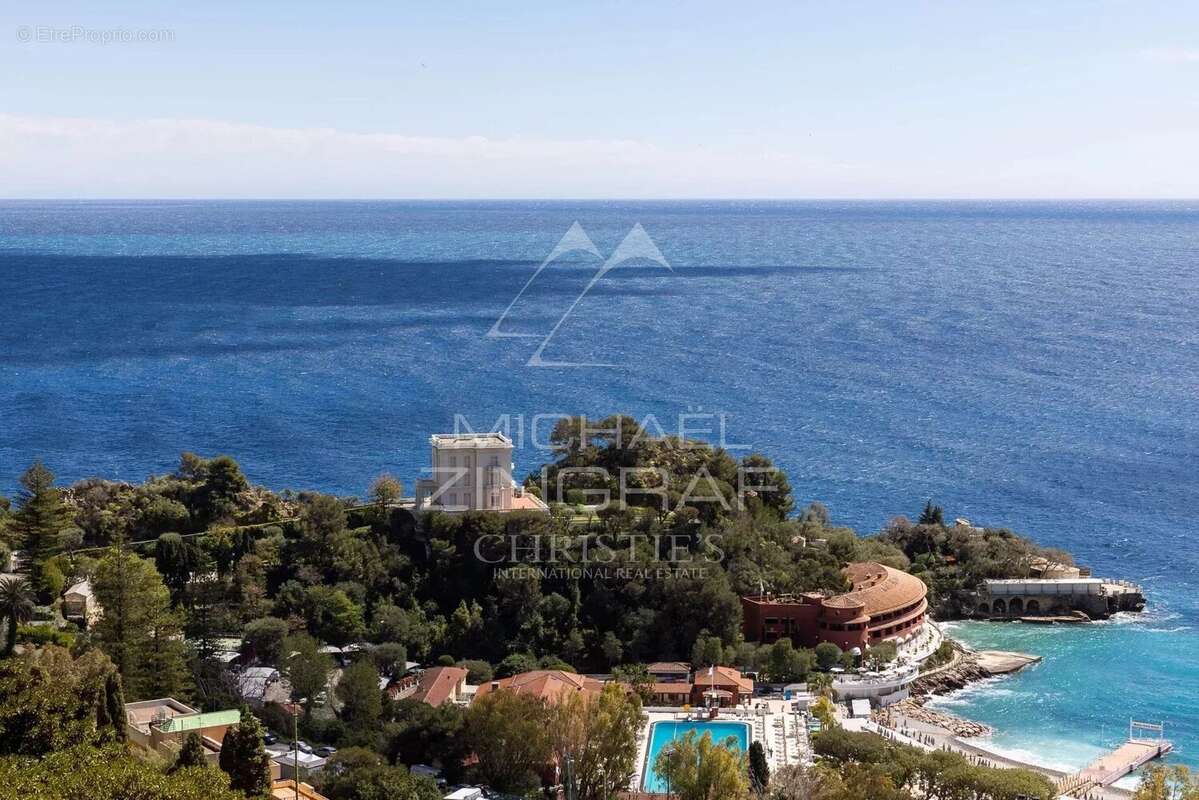 Appartement à ROQUEBRUNE-CAP-MARTIN
