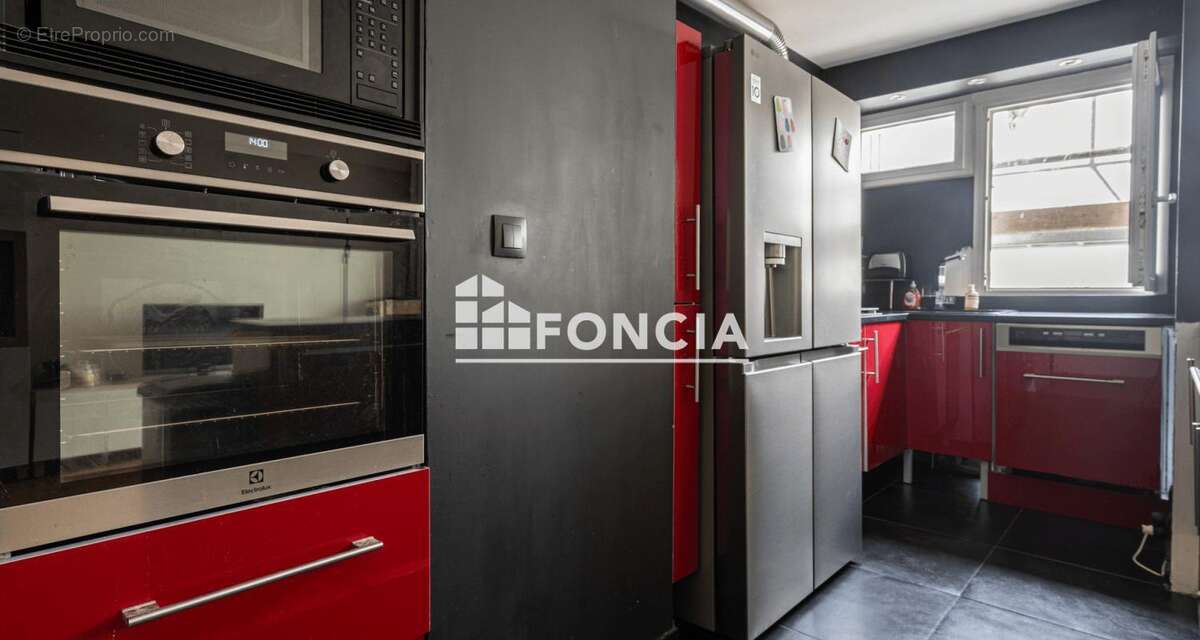 Appartement à PARIS-12E