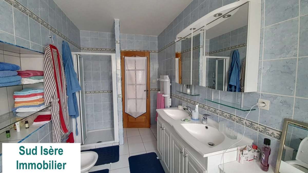 Appartement à LA MURE