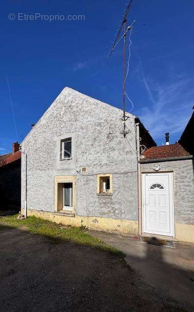 Maison à BOURAY-SUR-JUINE