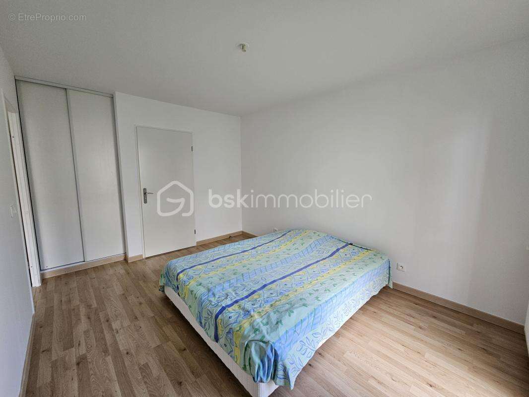 Appartement à VIGNEUX-SUR-SEINE