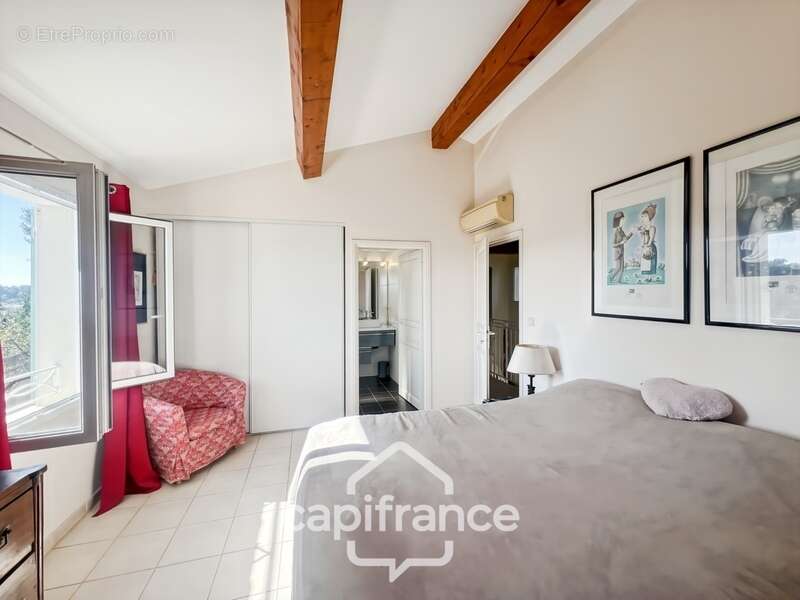 Maison à HYERES