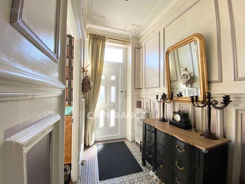 Maison à NOAILLES