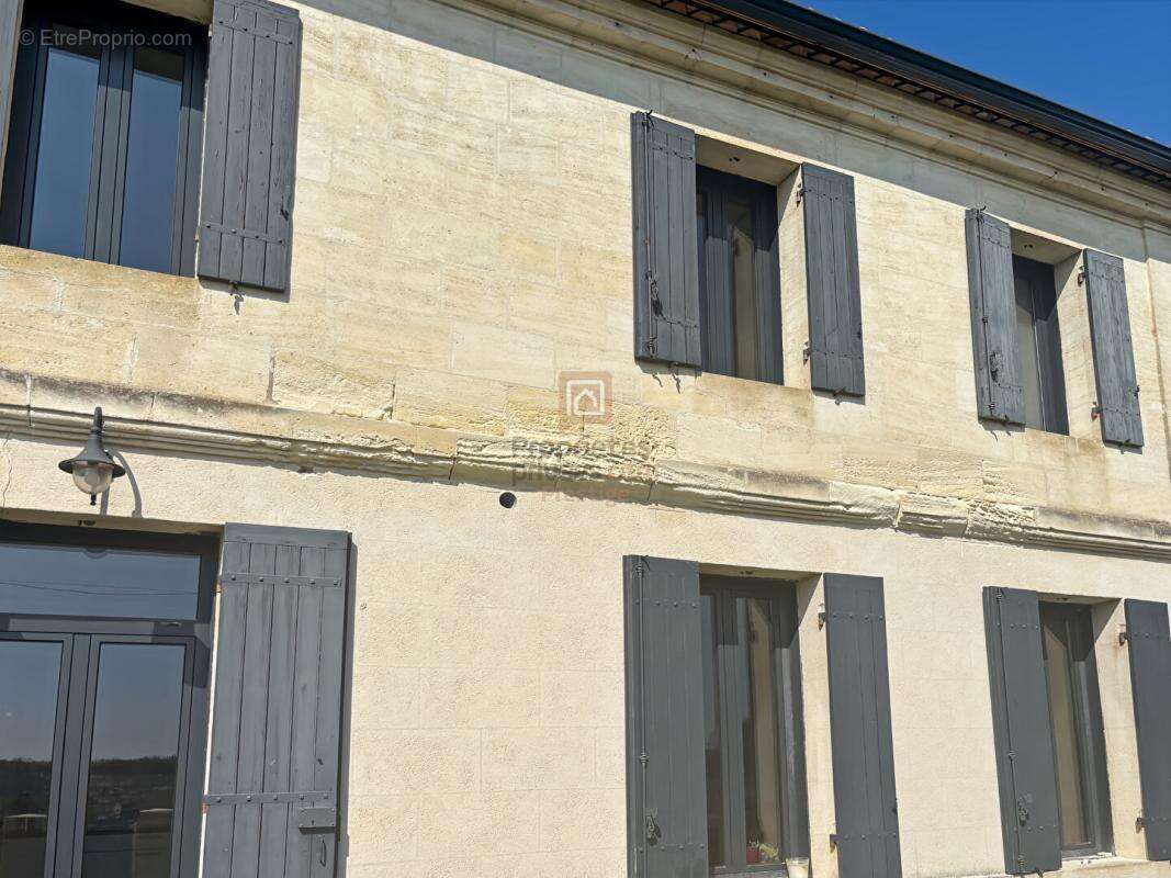 Vayres propriete d'exception  sérénité et prestations aux portes de bordeaux - photo 10