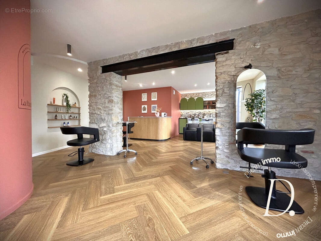 Commerce à SAINT-PAUL-LES-DAX