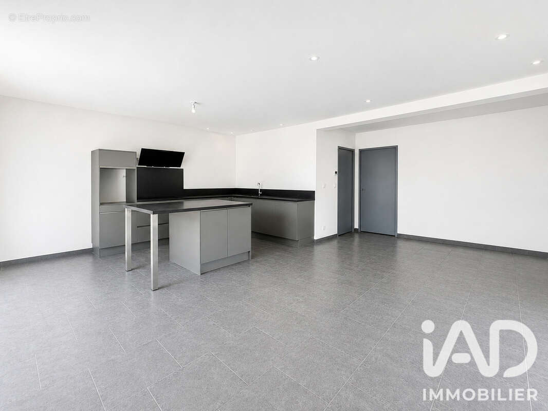 Maison 109 m² à La Plaine-Sur-Mer  - photo 5