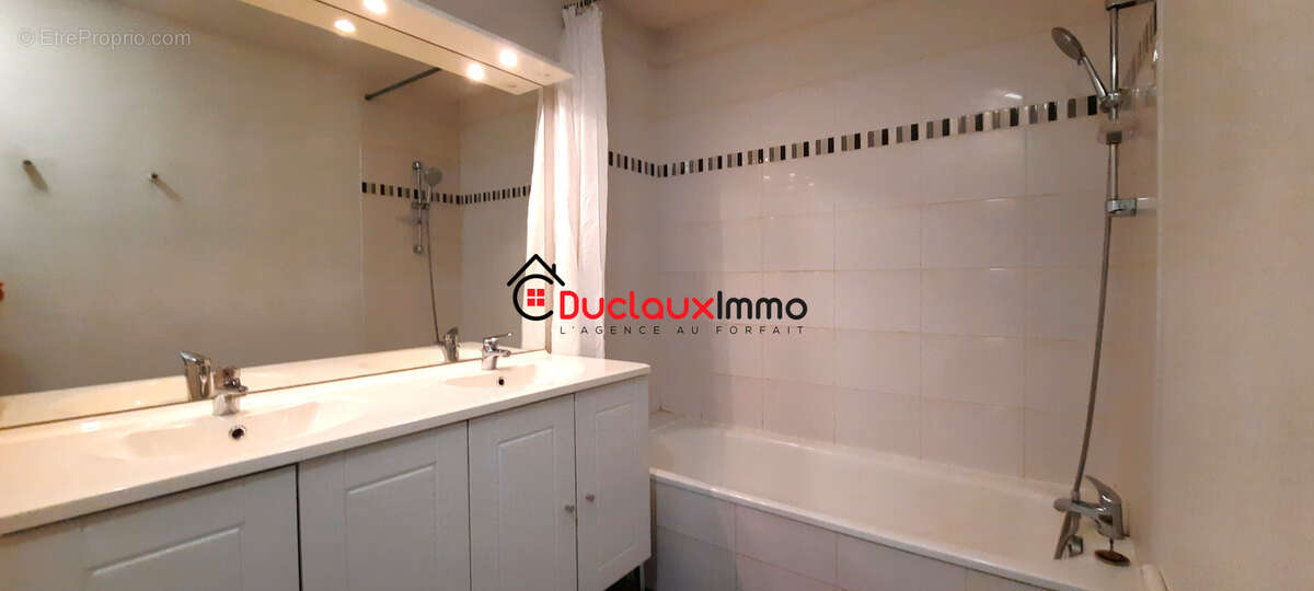 Appartement à ARPAJON-SUR-CERE