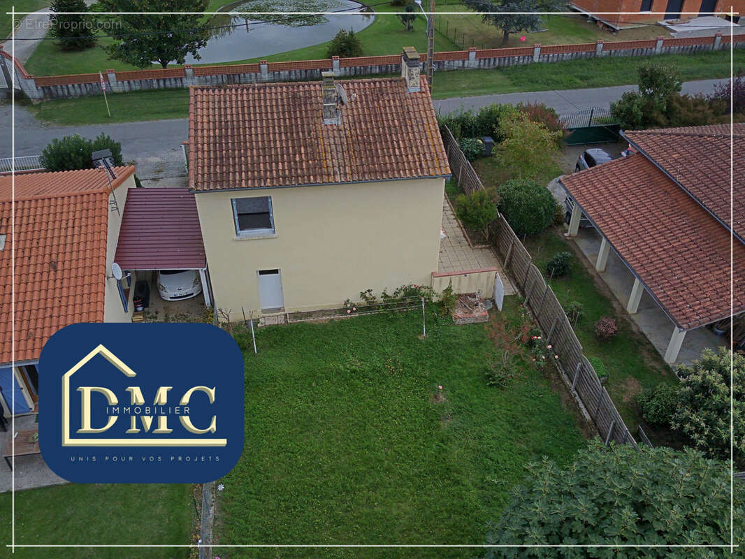 Maison à SAINT-SULPICE-SUR-LEZE