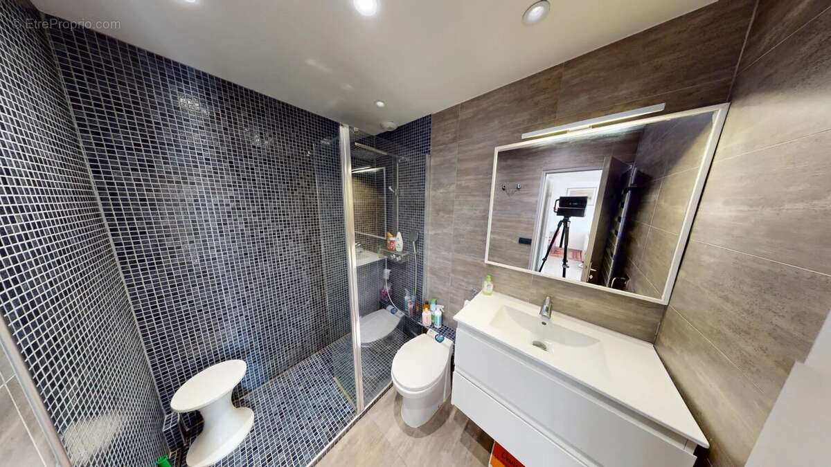 Appartement à VILLENEUVE-LOUBET