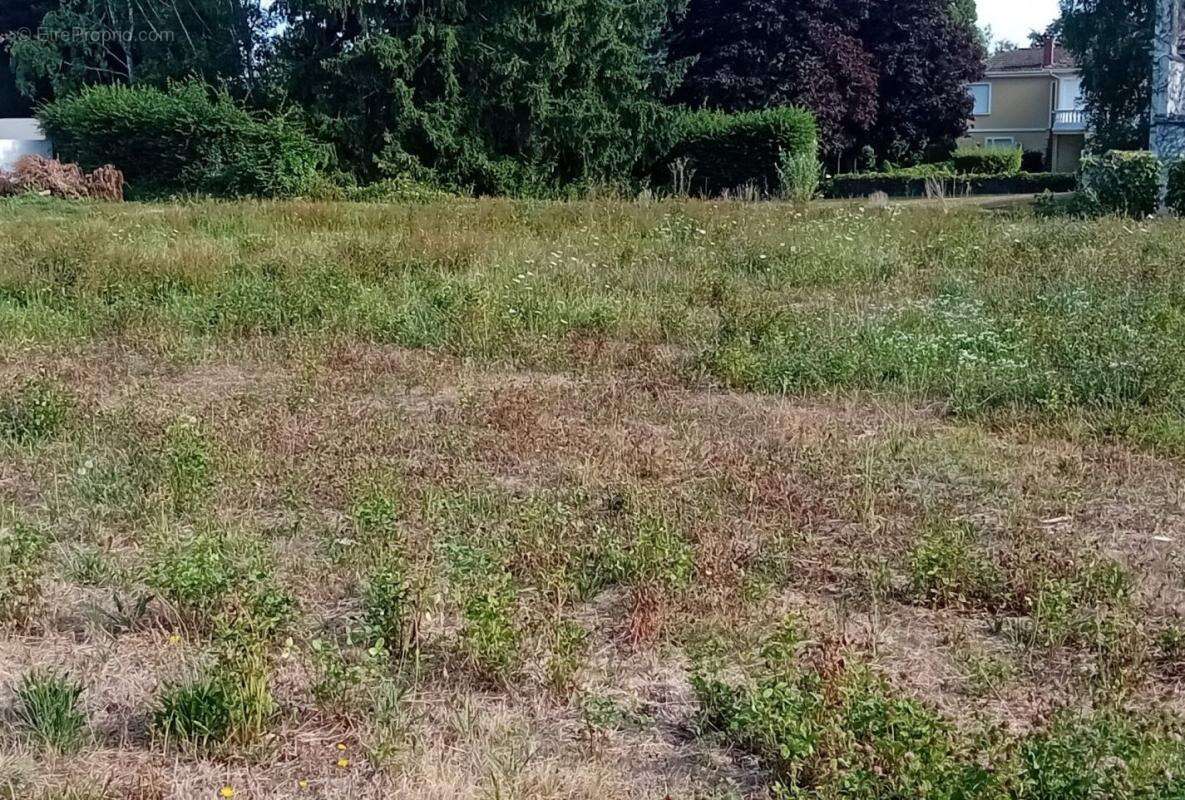 Terrain 508 m² à Villars-Les-Dombes  - photo 3