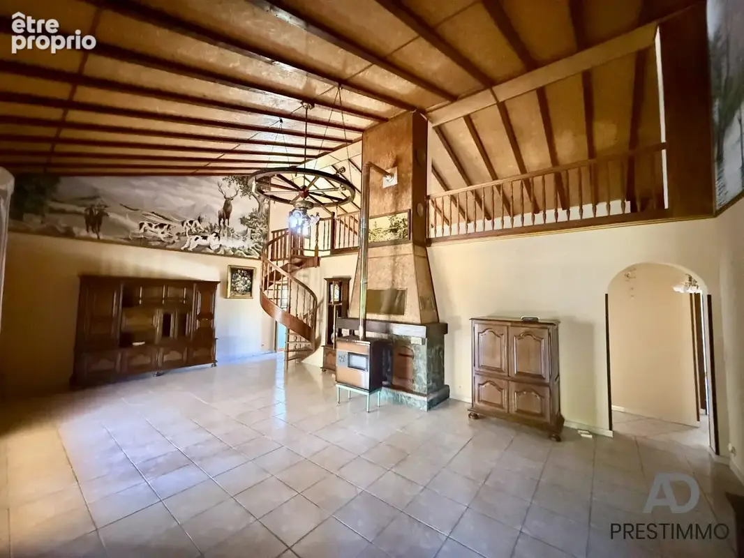 Maison 9 pièces 335 m² à vendre à Furiani (20600) - photo 3