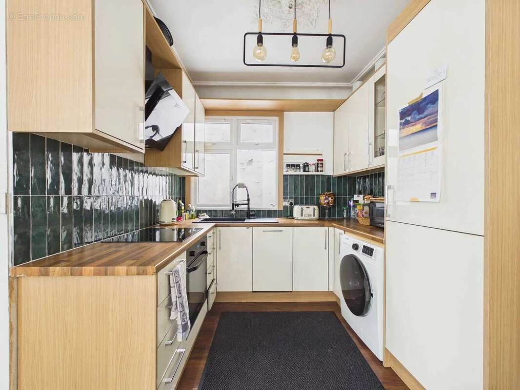 Appartement à PARIS-8E