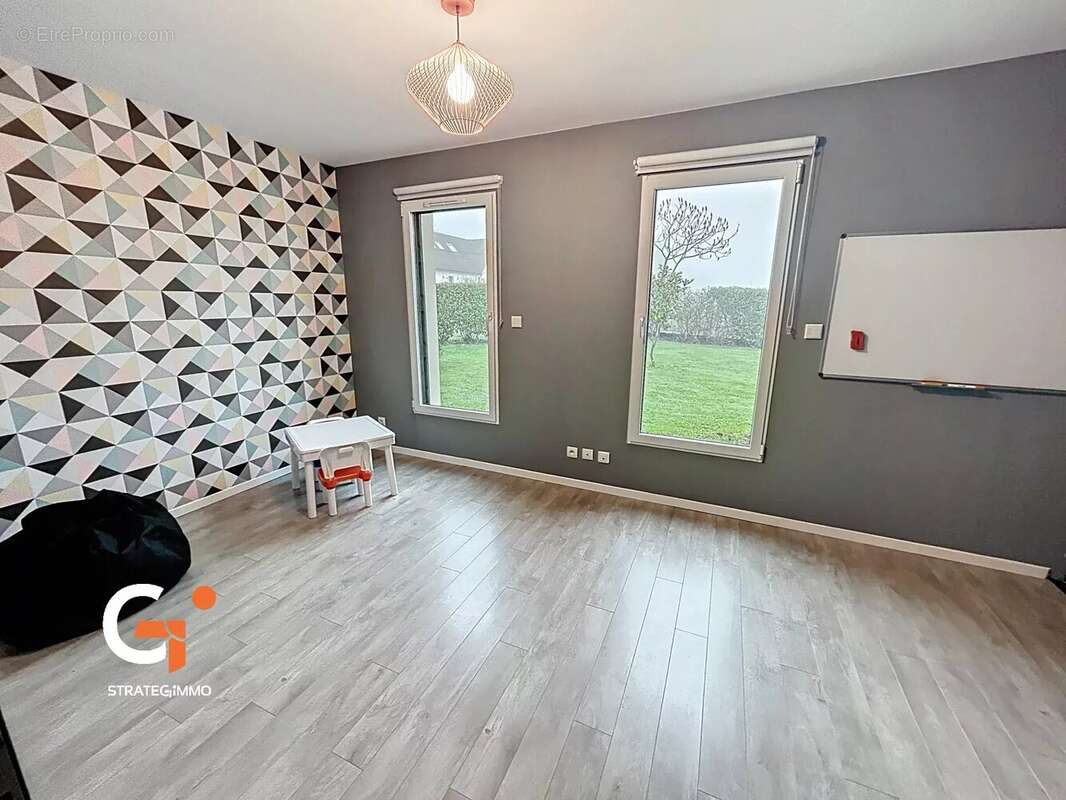 Maison à SAINT-PIERRE-DE-VARENGEVILLE