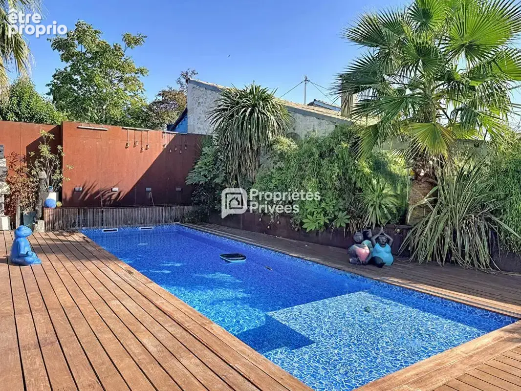 Bordeaux  maison en pierre rénovée 345 m²  5 chambres  piscine  jardin paysager de plus de 1 500 m² - photo 2