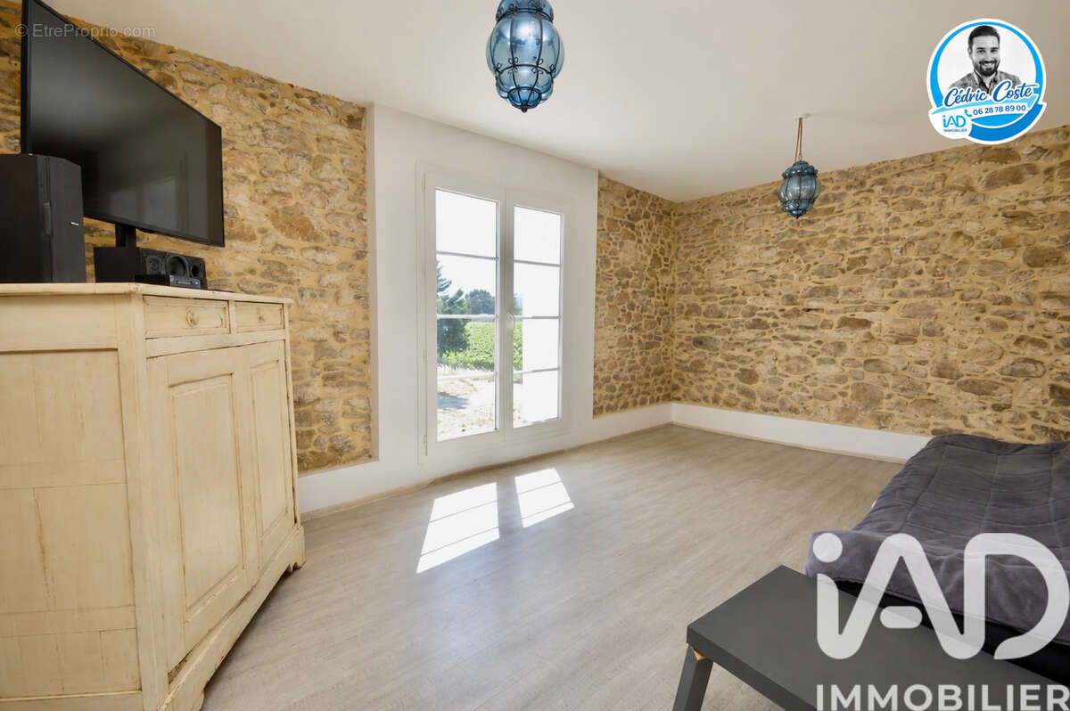 Maison 92 m² à Talairan  - photo 6