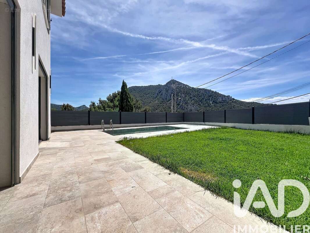 Photo 2 - Maison à TOULON