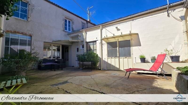 Appartement à FERRIERES