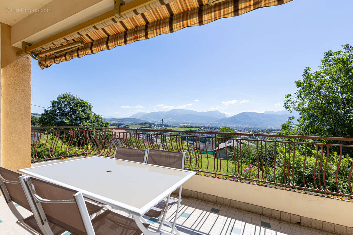 Poisy - Maison traditionnelle 170 m2 - Vue panoramique. - photo 2