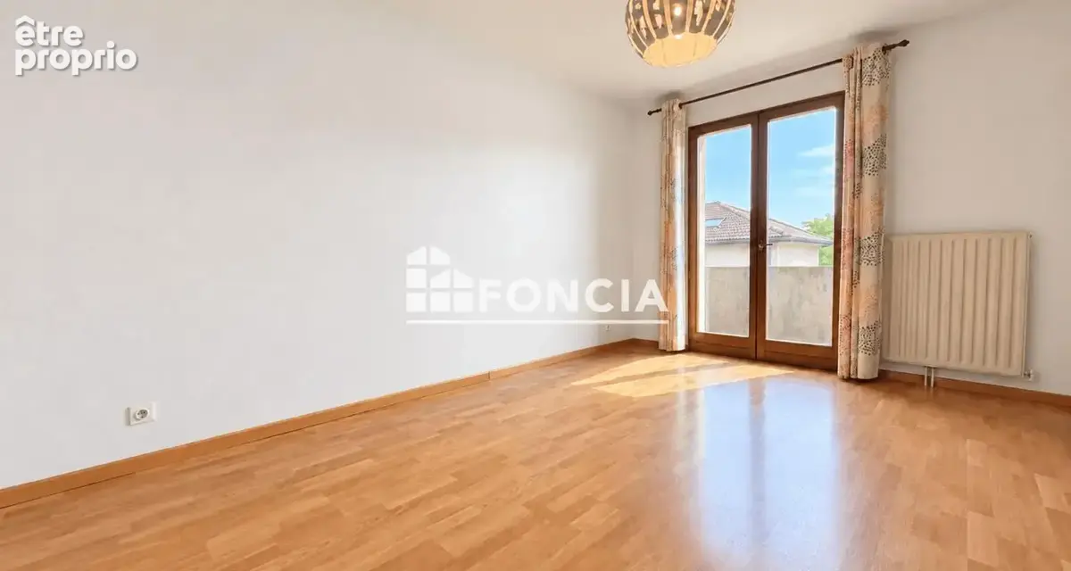  Grande maison familiale de 160 m² – 5 chambres, balcons et 2 garages - photo 8