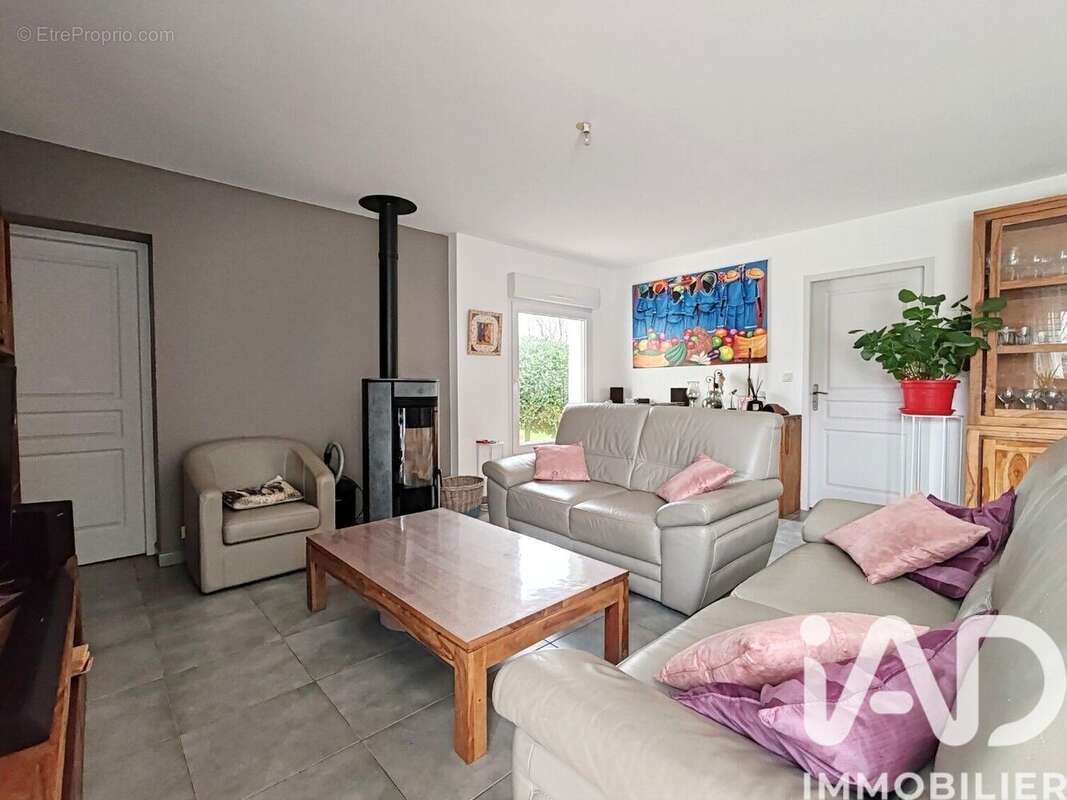 Photo 4 - Maison à LE PERRIER