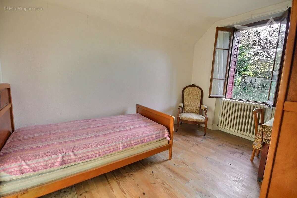 Maison à LA ROCHETTE