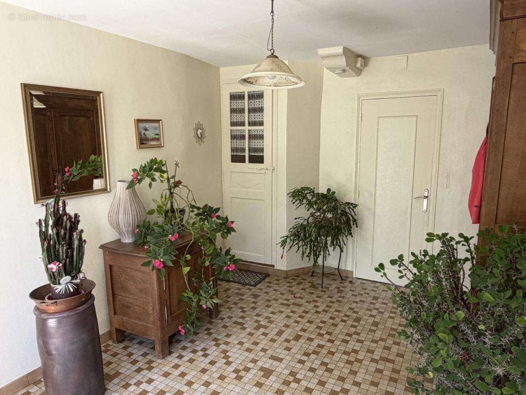 Maison à LE PIN-LA-GARENNE