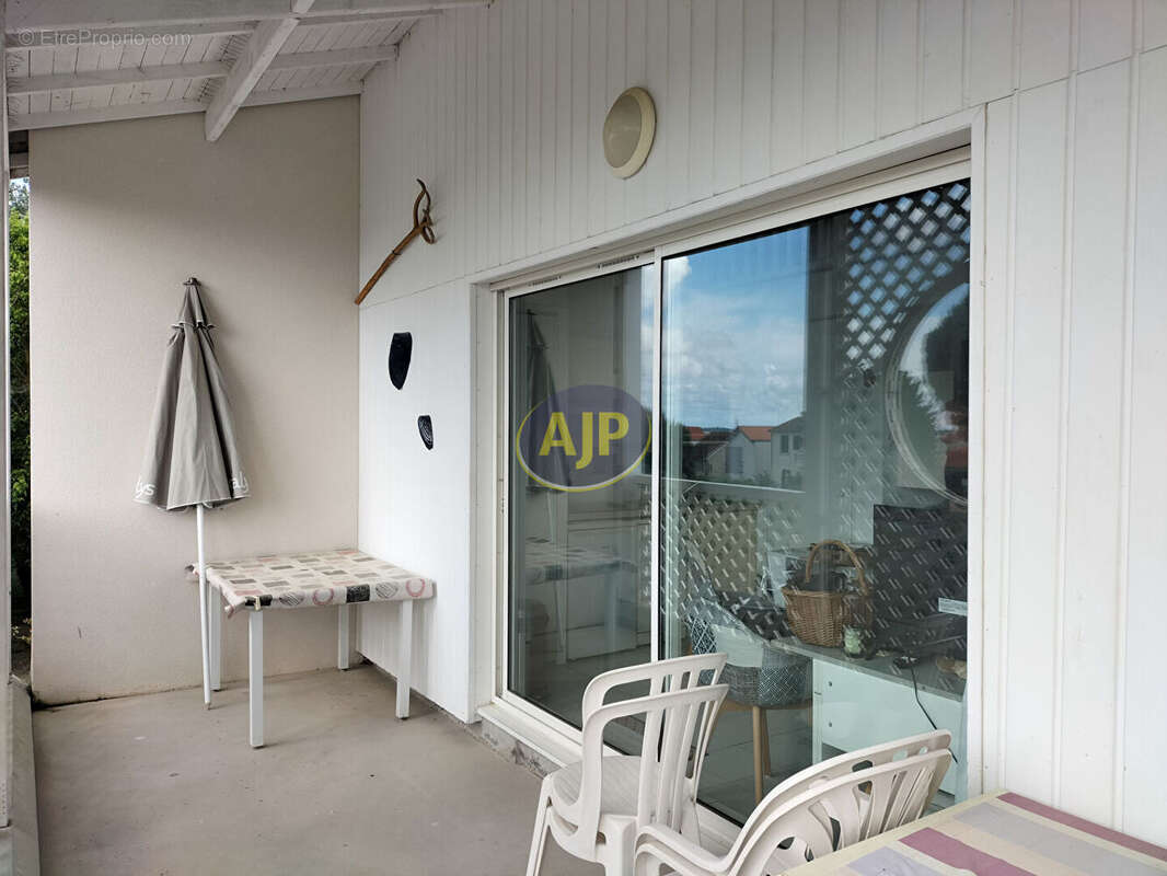 Appartement à FOURAS