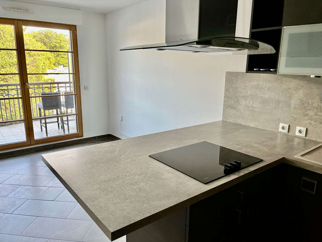 Appartement à LE PLESSIS-ROBINSON