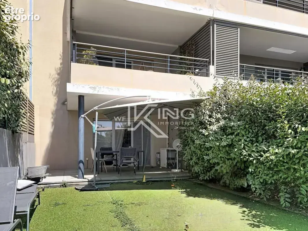 FREJUS - Appartement T3, 68 m2, avec piscine et garage double - photo 14