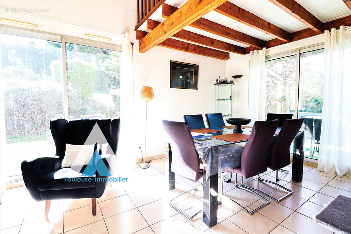 Maison à VIGOULET-AUZIL