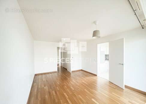 Appartement à COLOMBES