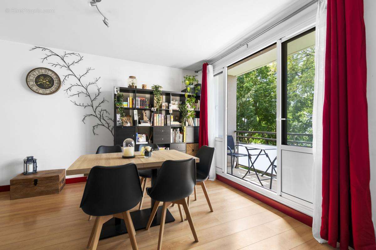 Appartement à BOIS-D'ARCY