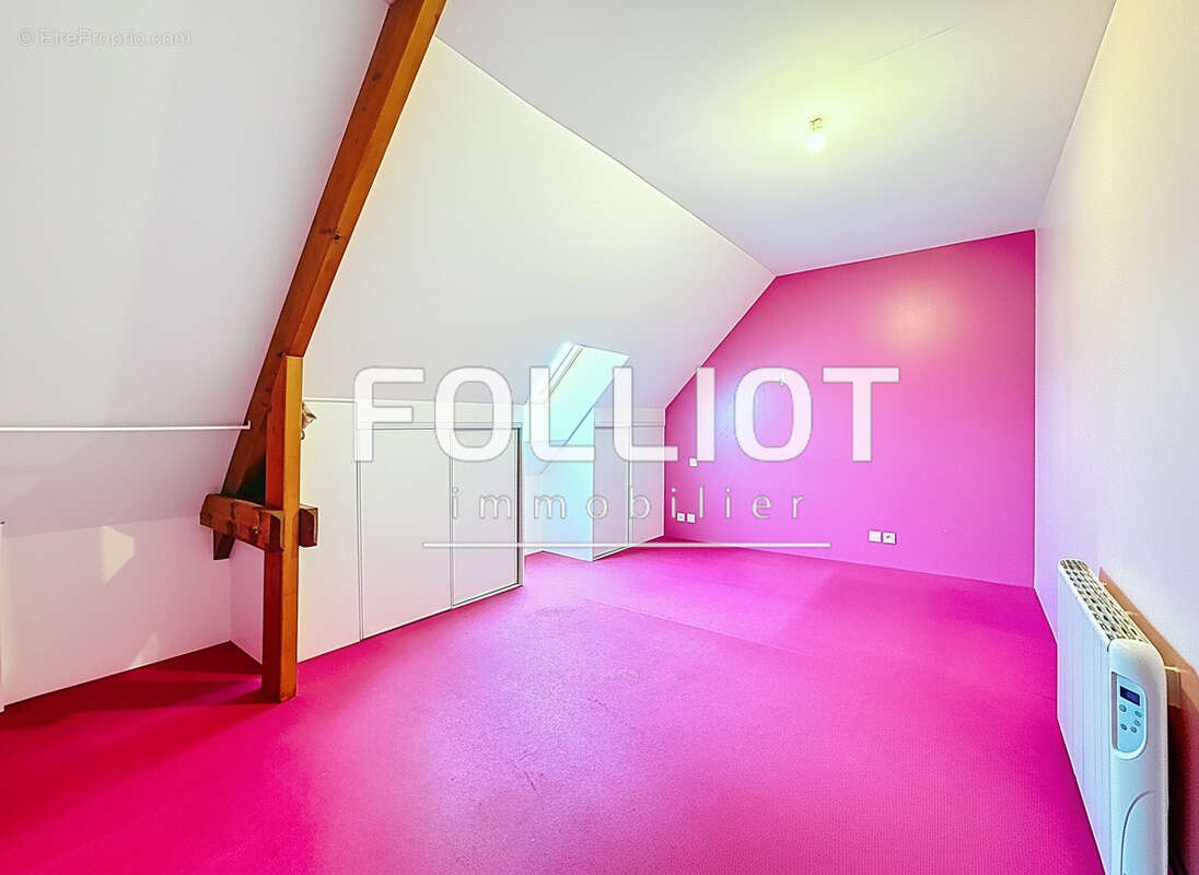 A Vendre - Maison 4/5 chambres avec vie de plain-pied à Saint-Martin-de-Fontenay - photo 8